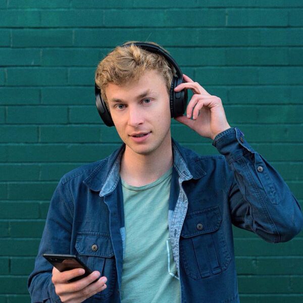 Zack Reneau-Wedeen Channel